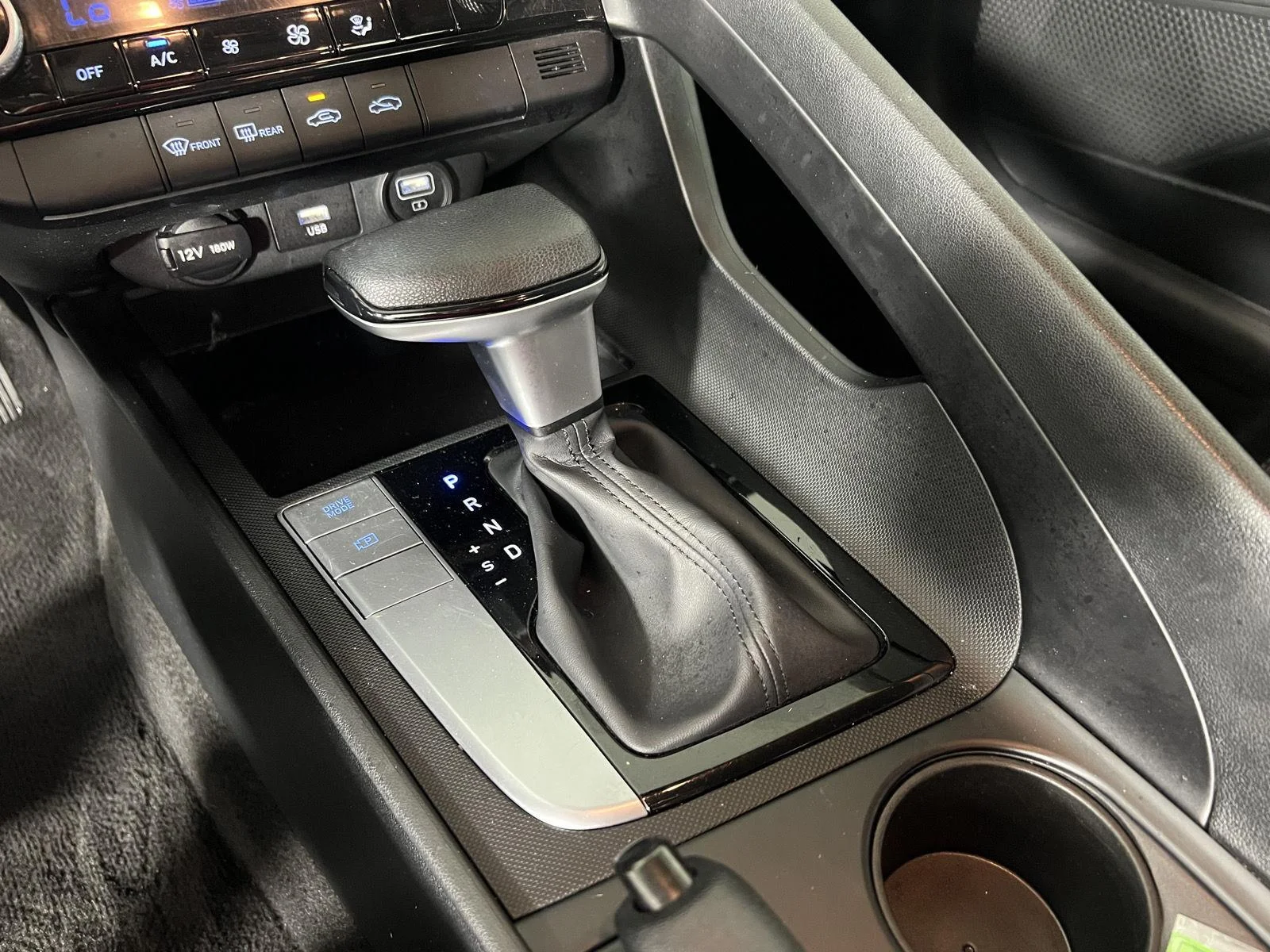 Used 2023 Phantom Black Hyundai SEL image 19