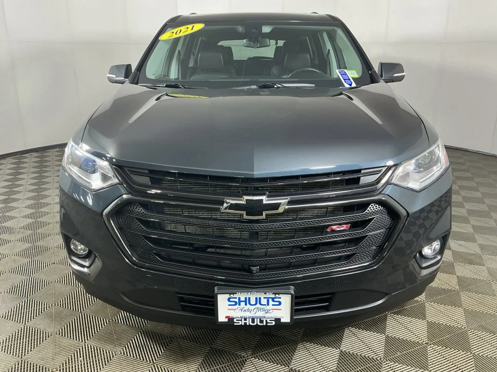 Used 2021 GRAPHITE METALLIC Chevrolet RS image 4