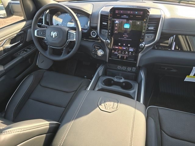 New 2026 Granite Crystal Metallic Clear-Coat Exterior Paint RAM Laramie image 47