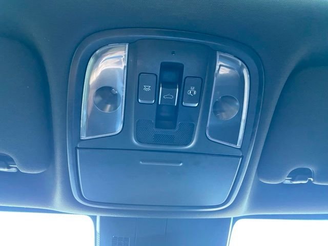 Used 2021 White Kia GT2 image 36