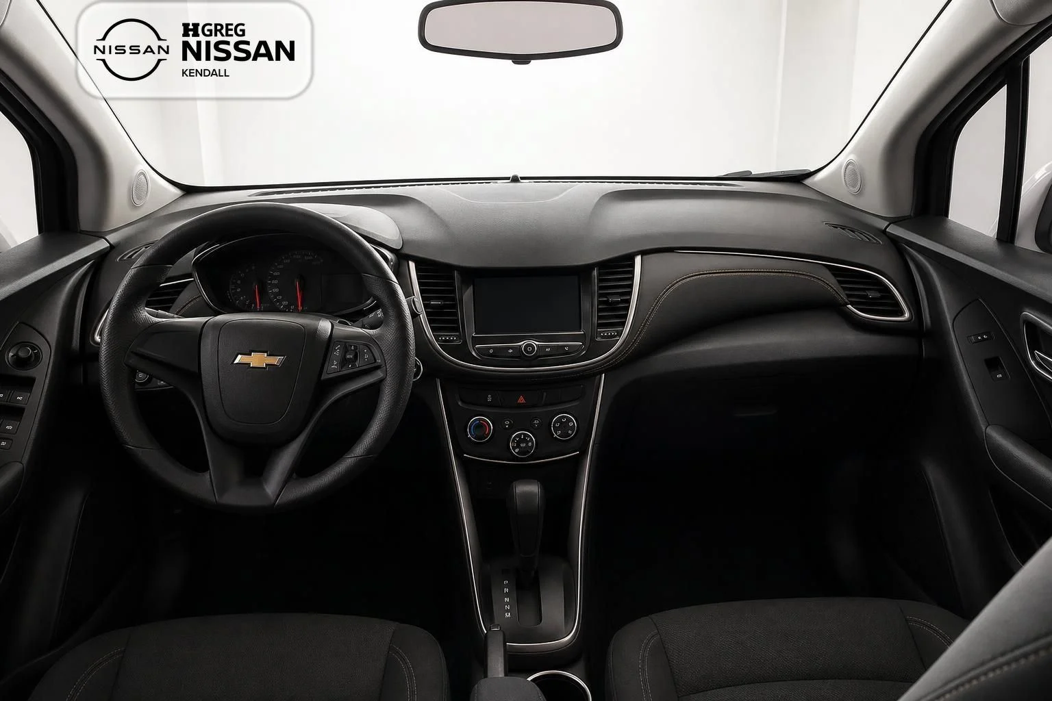 Used 2017 White Chevrolet LS image 8