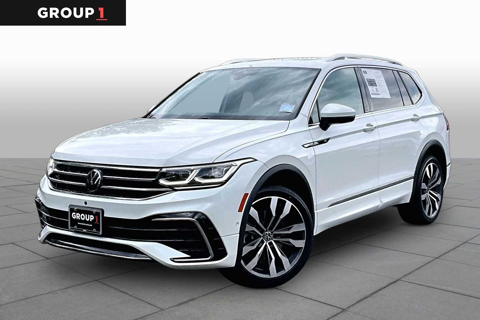 2022 Volkswagen Tiguan 2.0T SEL R-Line 4Motion's photo