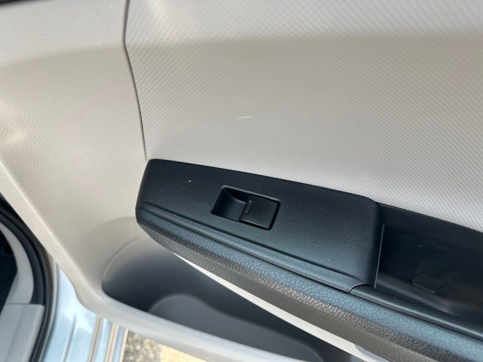 Used 2012 Silver Honda LX image 30