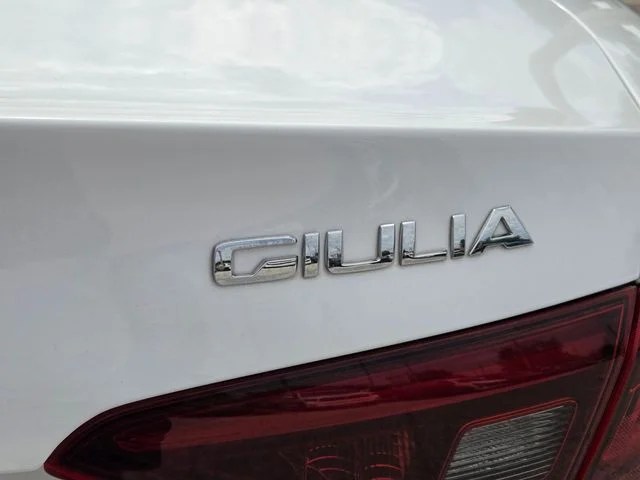 Used 2022 White Alfa Romeo Veloce image 10