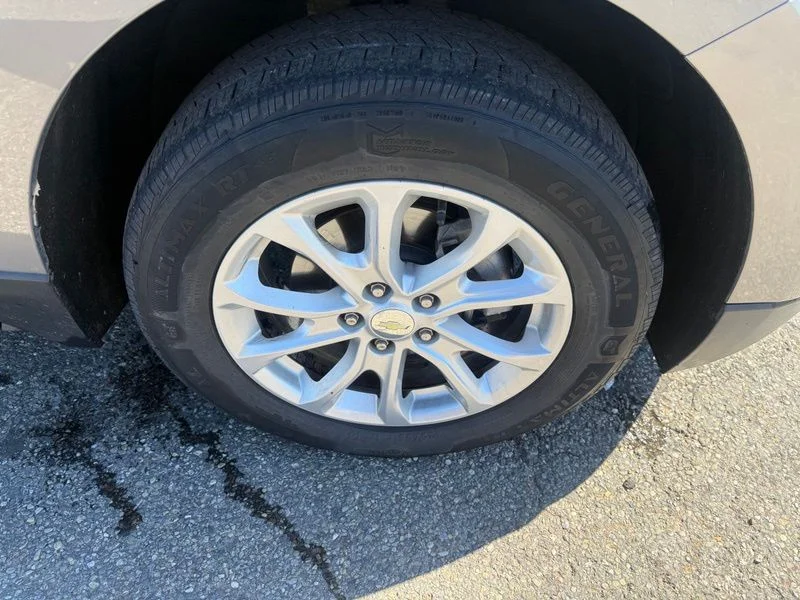 Used 2018 Gray Chevrolet LT image 12