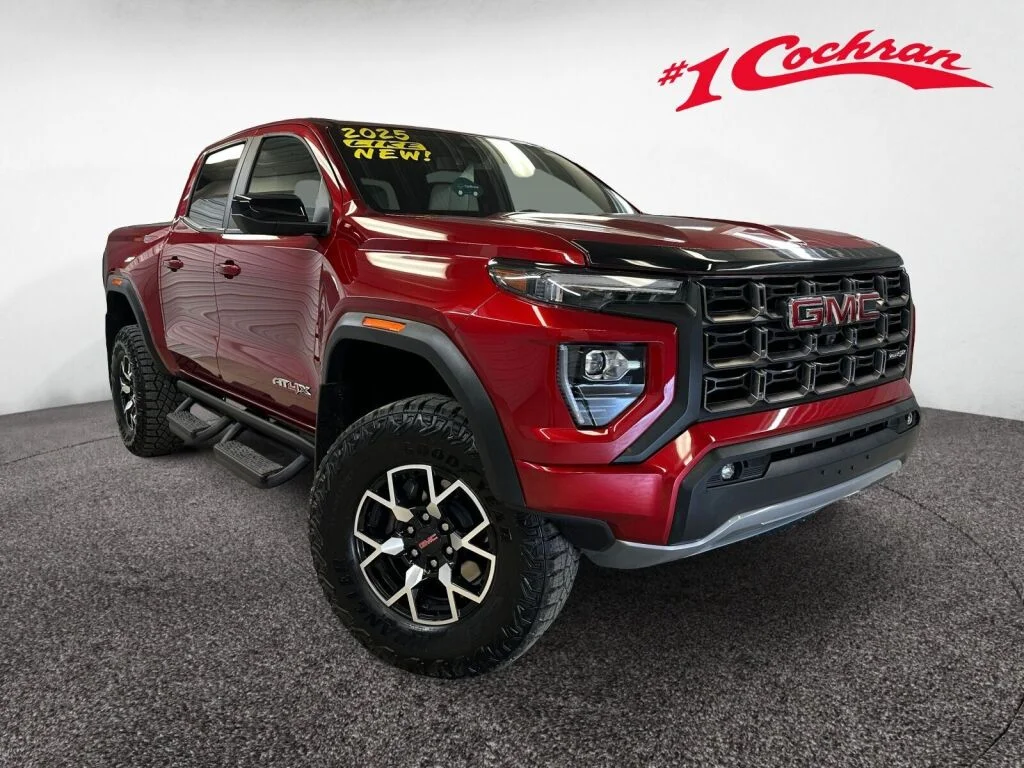2025 GMC Canyon 4WD AT4 Crew Cab Short Box's photo