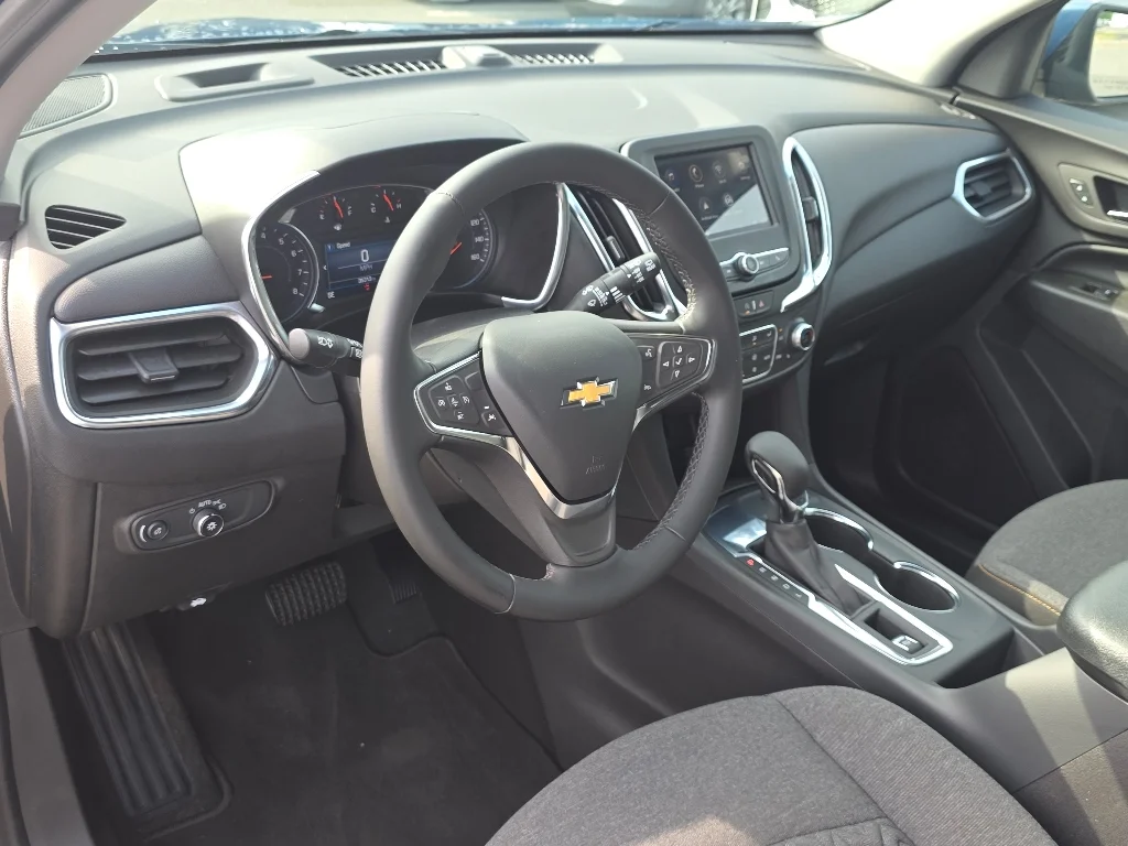 Used 2024 Lakeshore Blue Metallic Chevrolet LT image 30