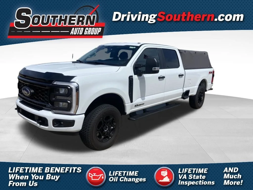 Used 2025 White Ford XL image 1