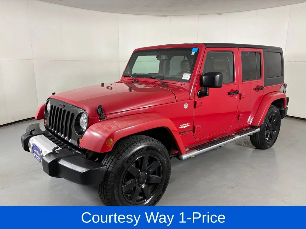 Used 2013 Red Jeep Sahara image 6