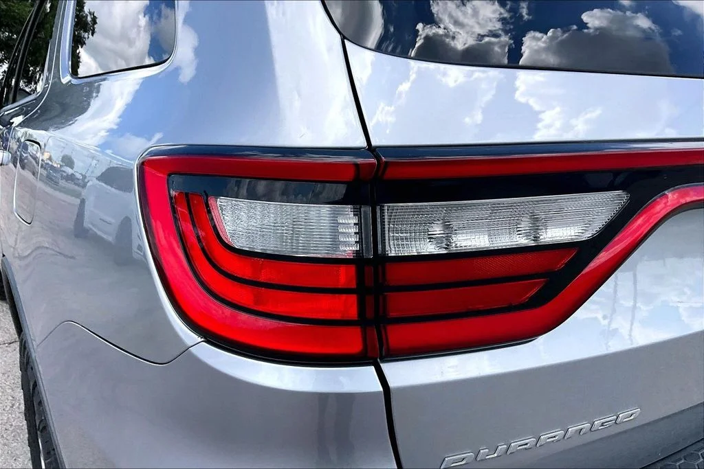 Used 2015 Silver Dodge Limited image 20
