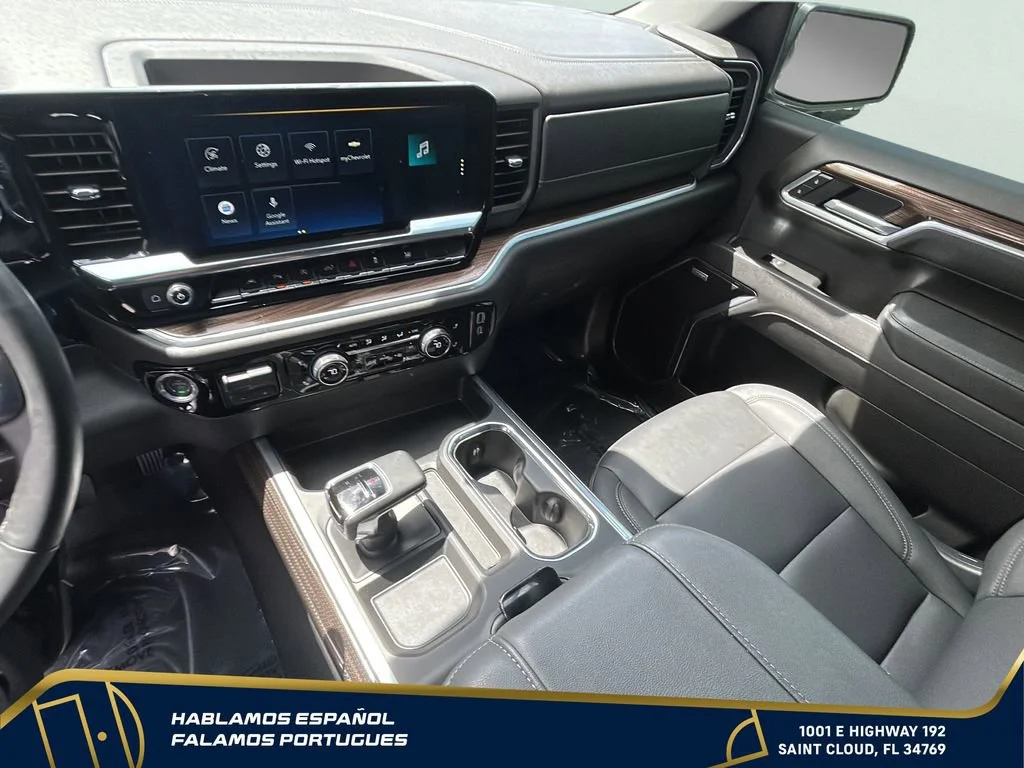 Used 2026 Summit White Chevrolet RST image 19