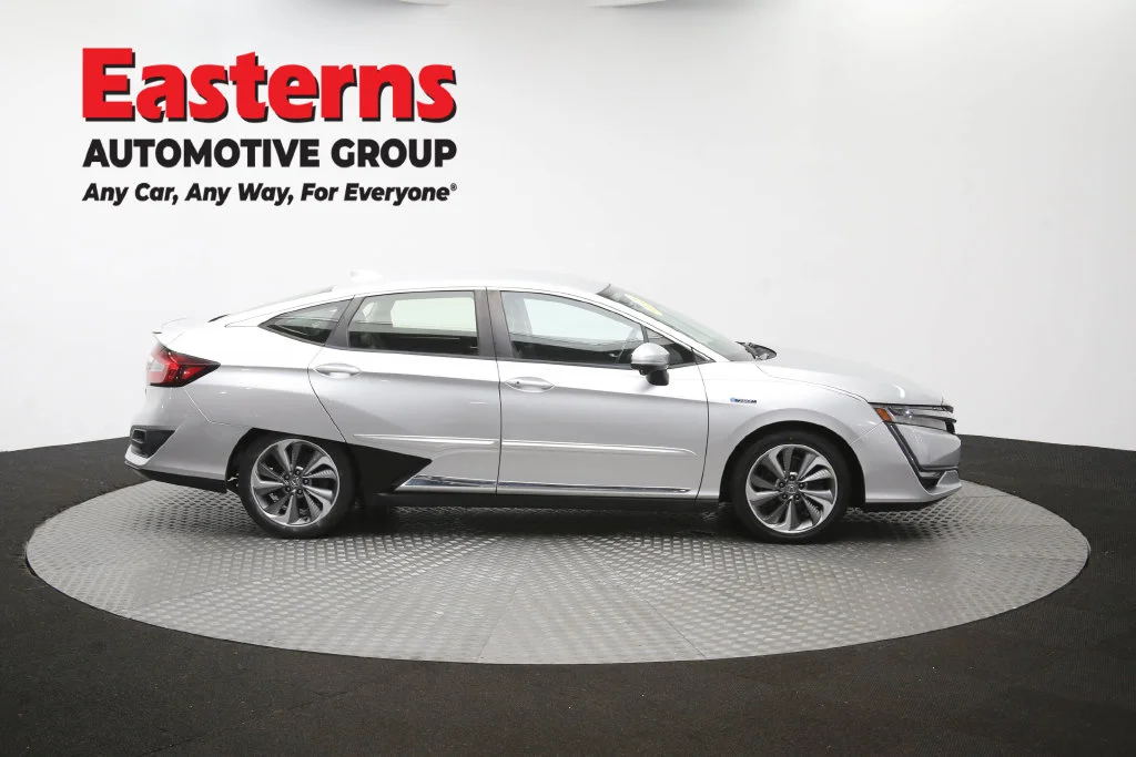 Used 2018 Silver Honda Touring image 44