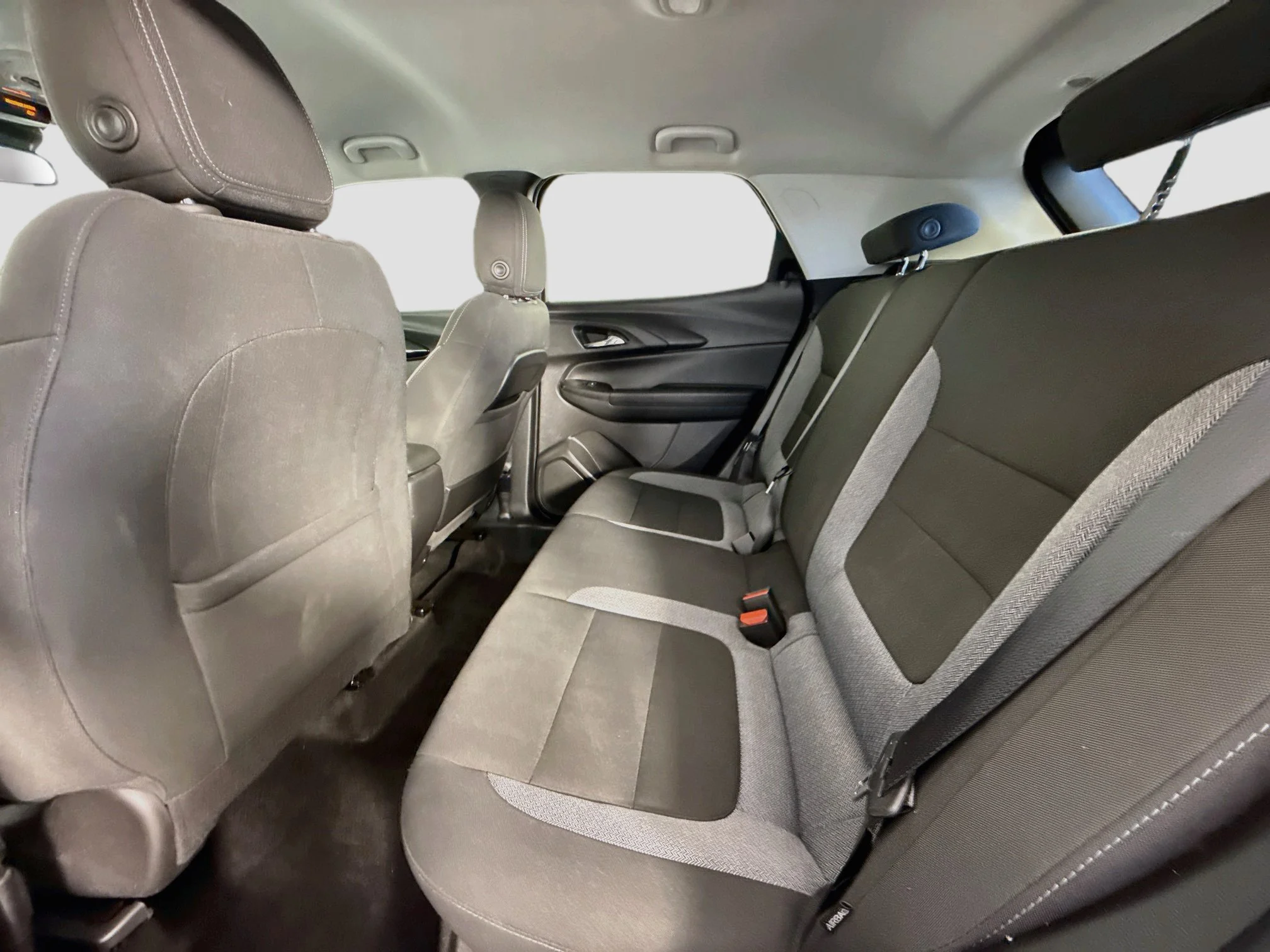 Used 2023 BLUE GLOW METALLIC Chevrolet LT image 24