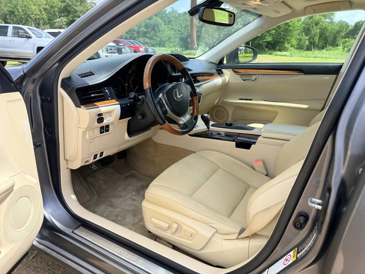 Used 2013 Gray Lexus Base 4dr Sedan image 12