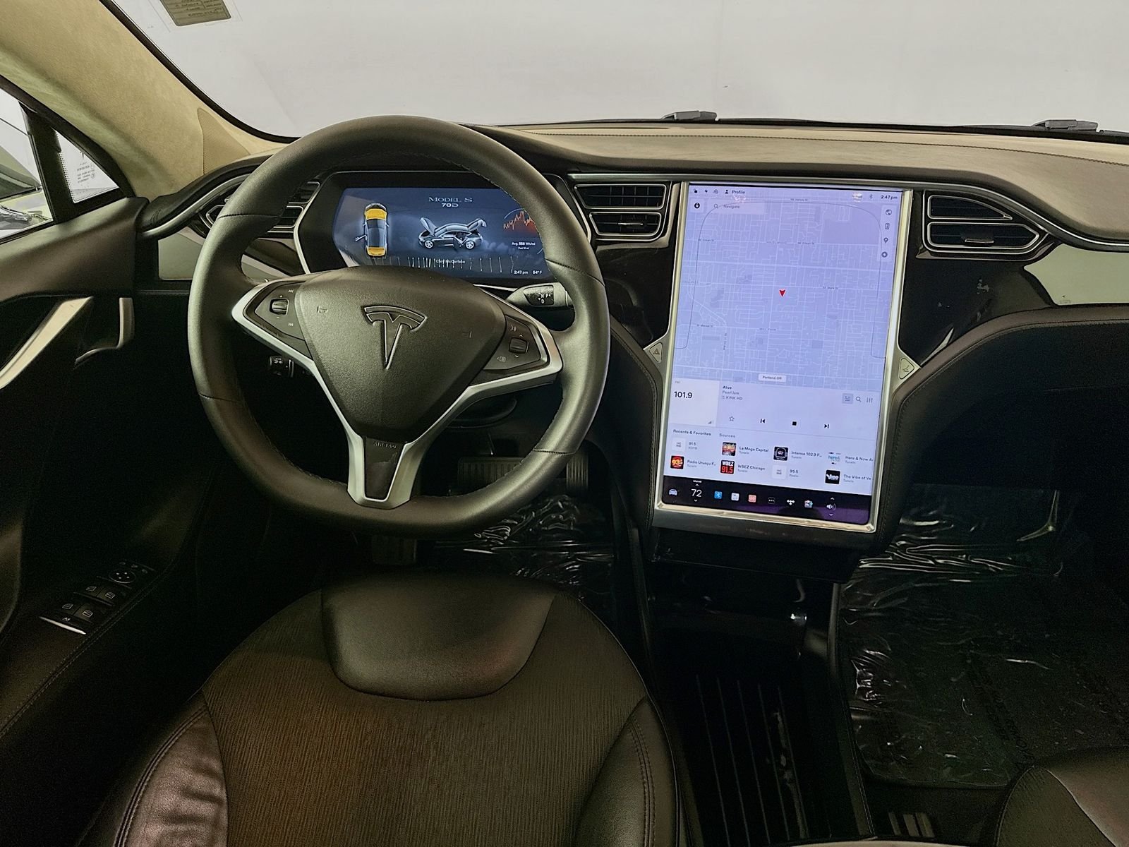 Used 2016 Black Tesla 75D image 20