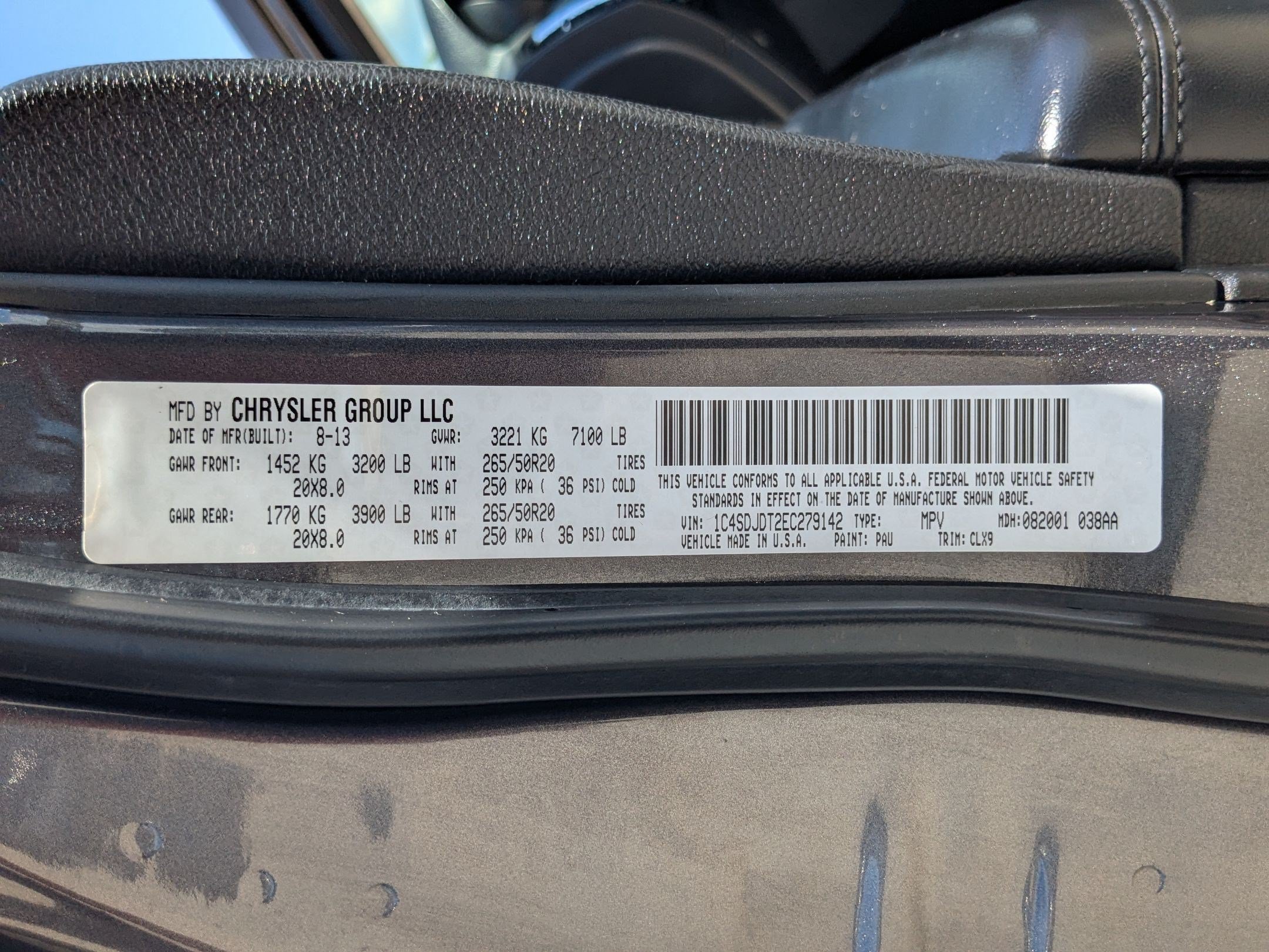 Used 2014 Black Dodge Limited image 33