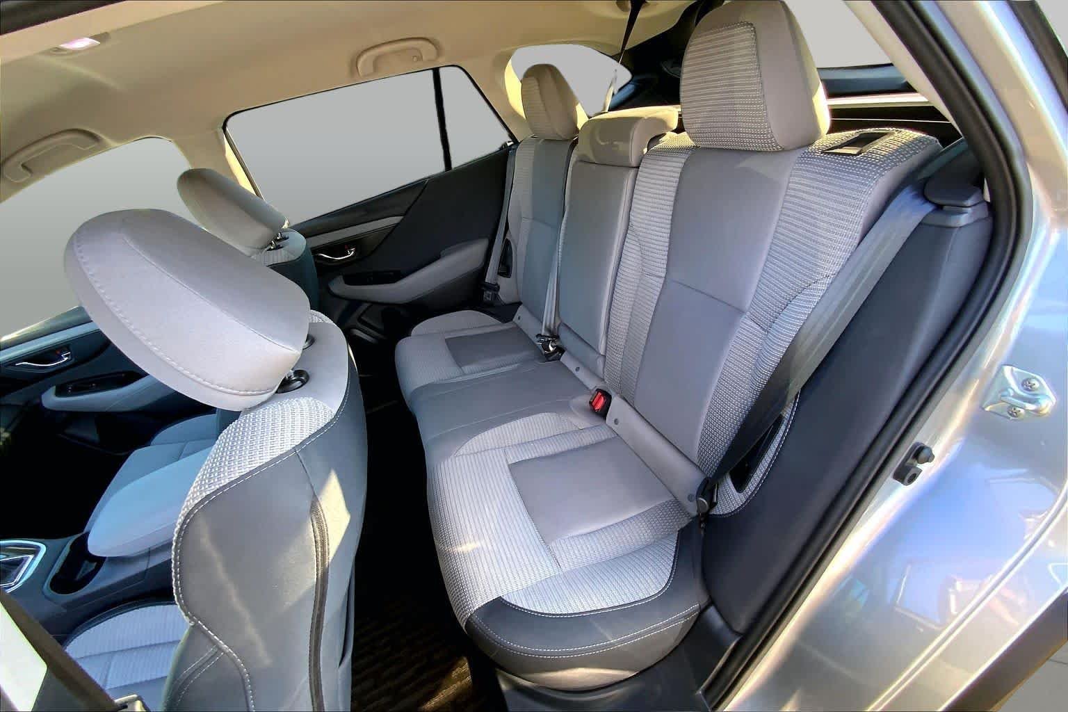 Used 2025 Ice Silver Metallic Subaru Premium image 20