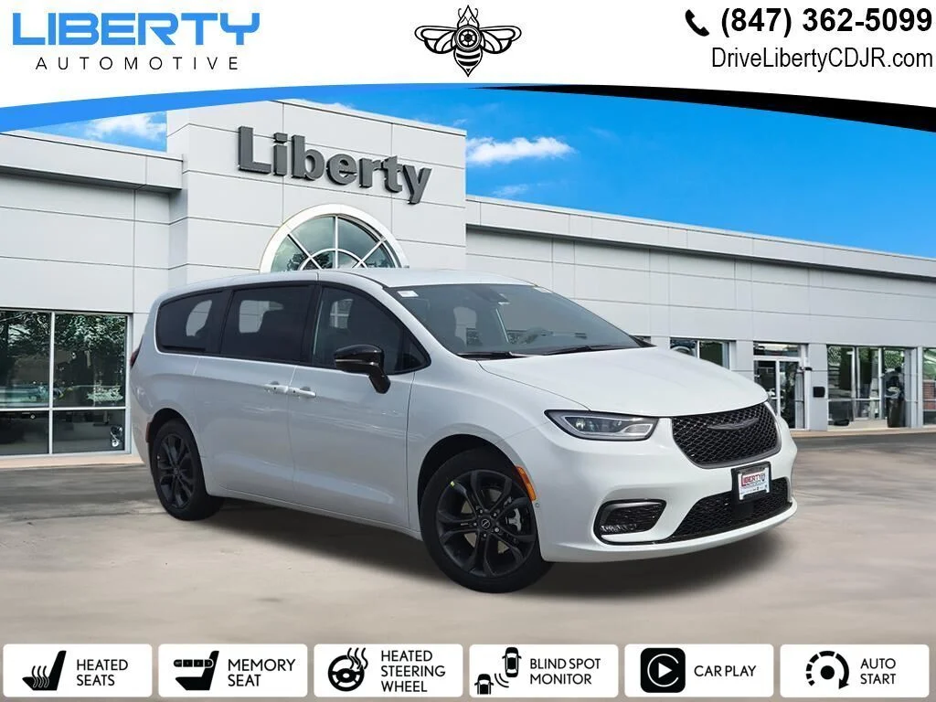 2026 Chrysler Pacifica Select's photo