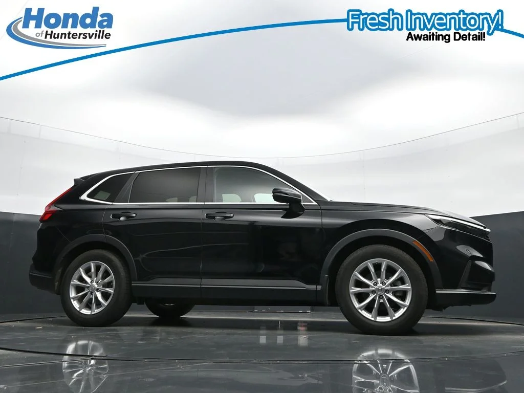 Used 2023 Crystal Black Pearl Honda EX-L image 40