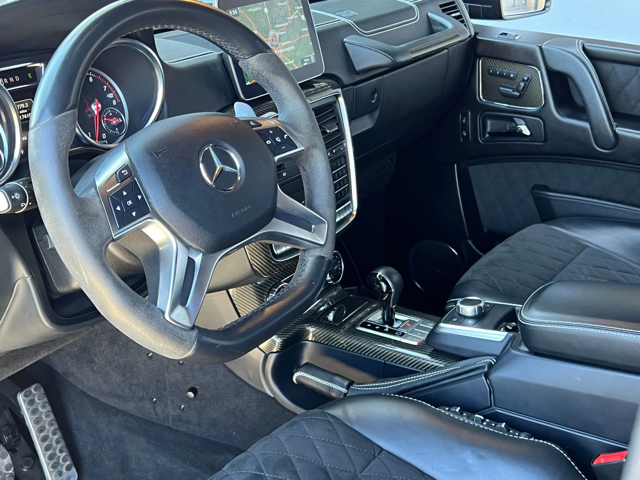 Used 2018 Black Mercedes-Benz G 550 Squared image 19