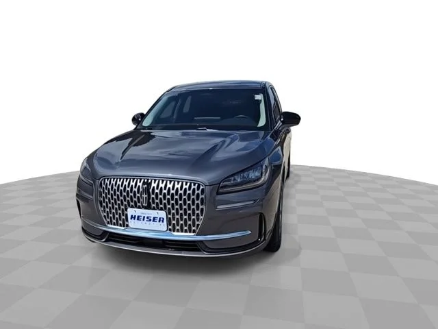 Used 2023 Gray Lincoln Standard image 3