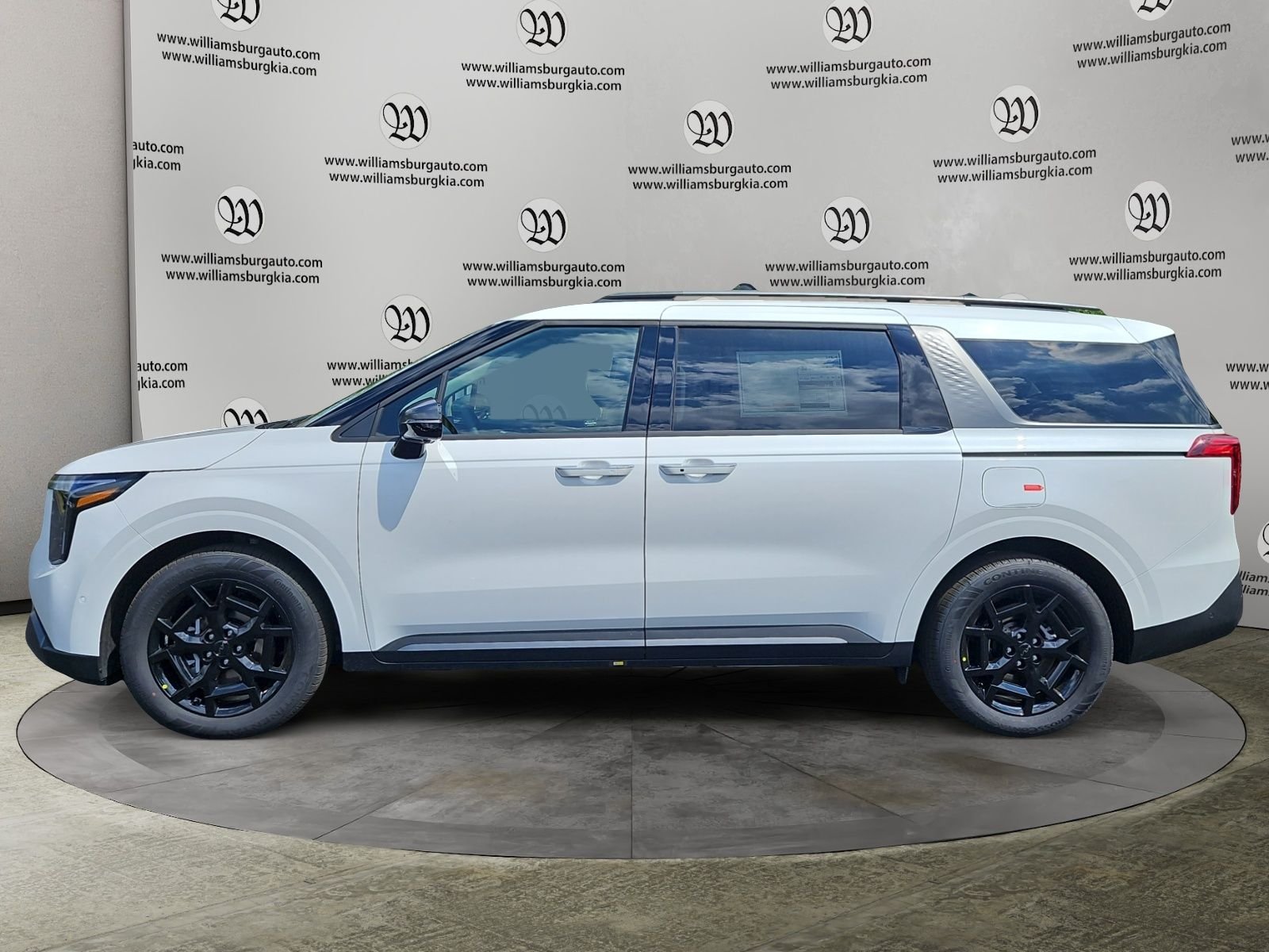 New 2026 Snow White Pearl Kia SX image 2