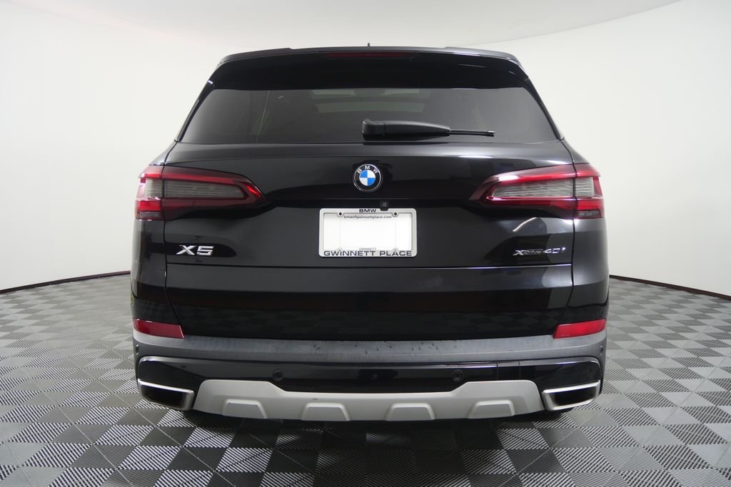 Used 2023 Black Sapphire Metallic BMW xDrive40i image 4