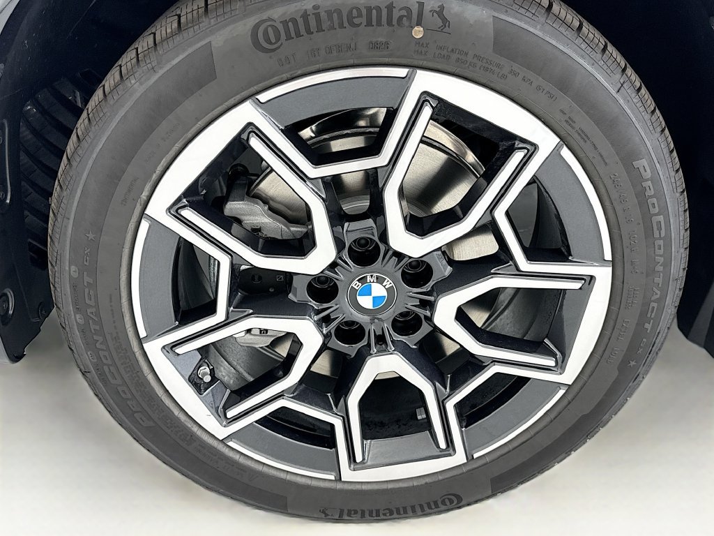 Used 2026 Gray Metallic BMW xDrive28i image 29