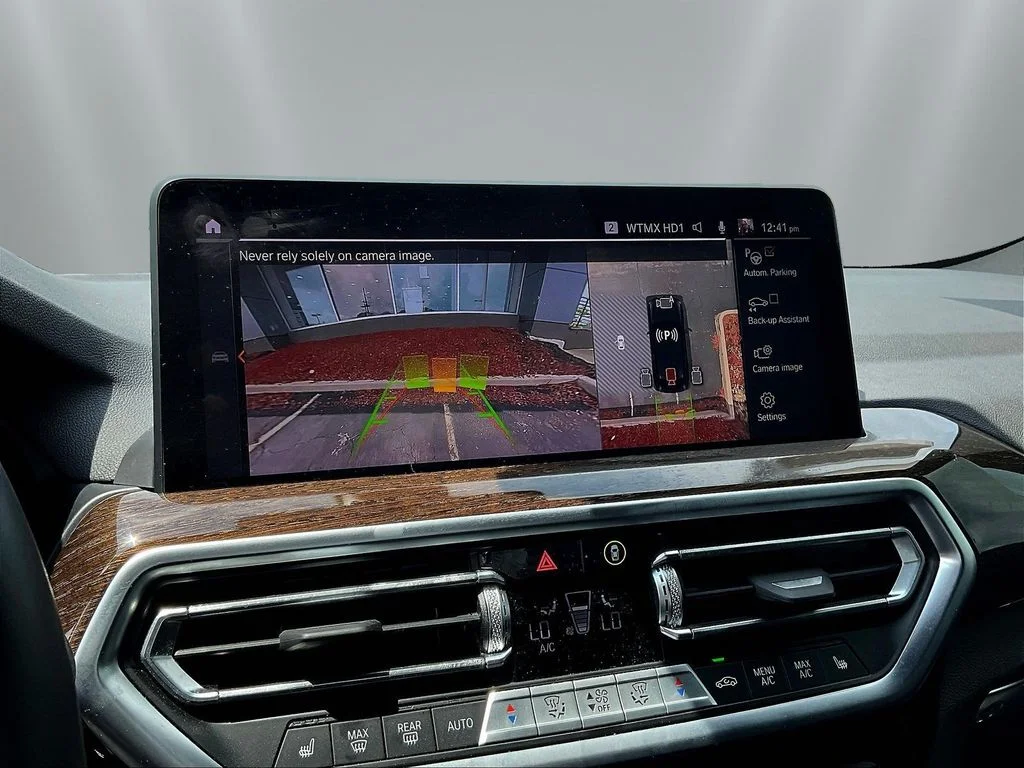 Used 2024 Black Sapphire Metallic BMW xDrive30i image 14