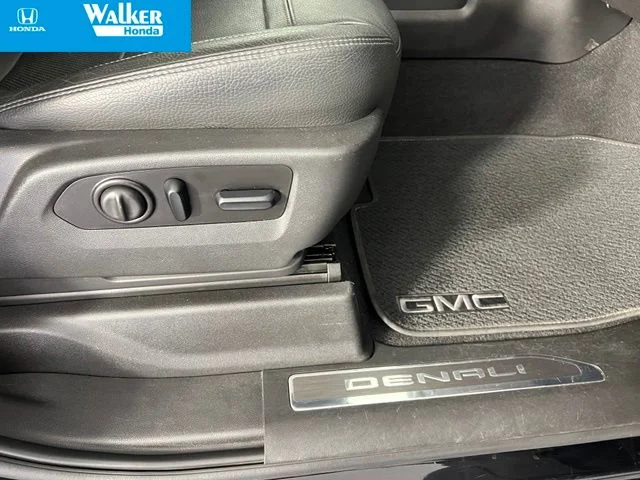 Used 2020 Onyx Black GMC Denali image 47