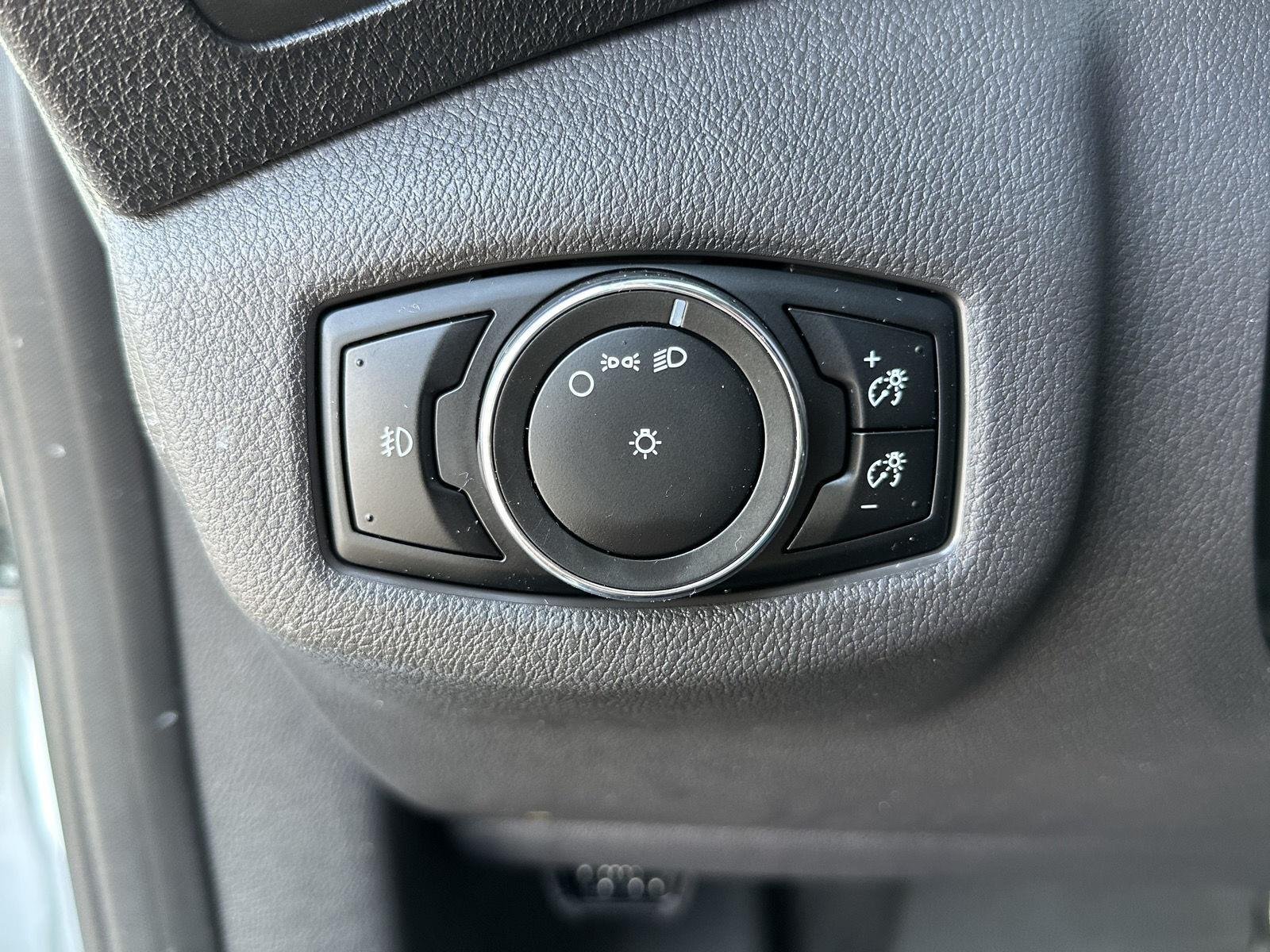 2015 Ford Transit Connect XLT - Photo 31