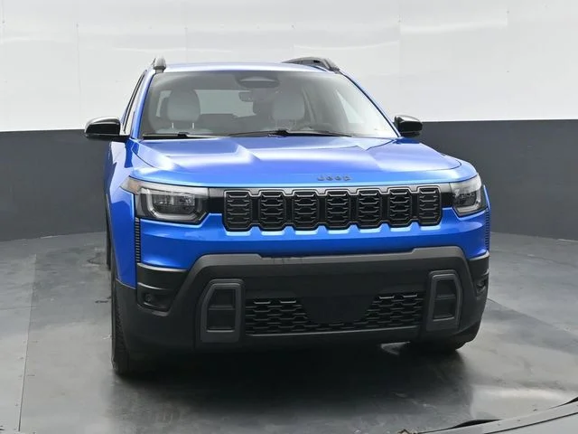 New 2026 Hydro Blue Pearl-Coat Exterior Paint Jeep Limited image 28