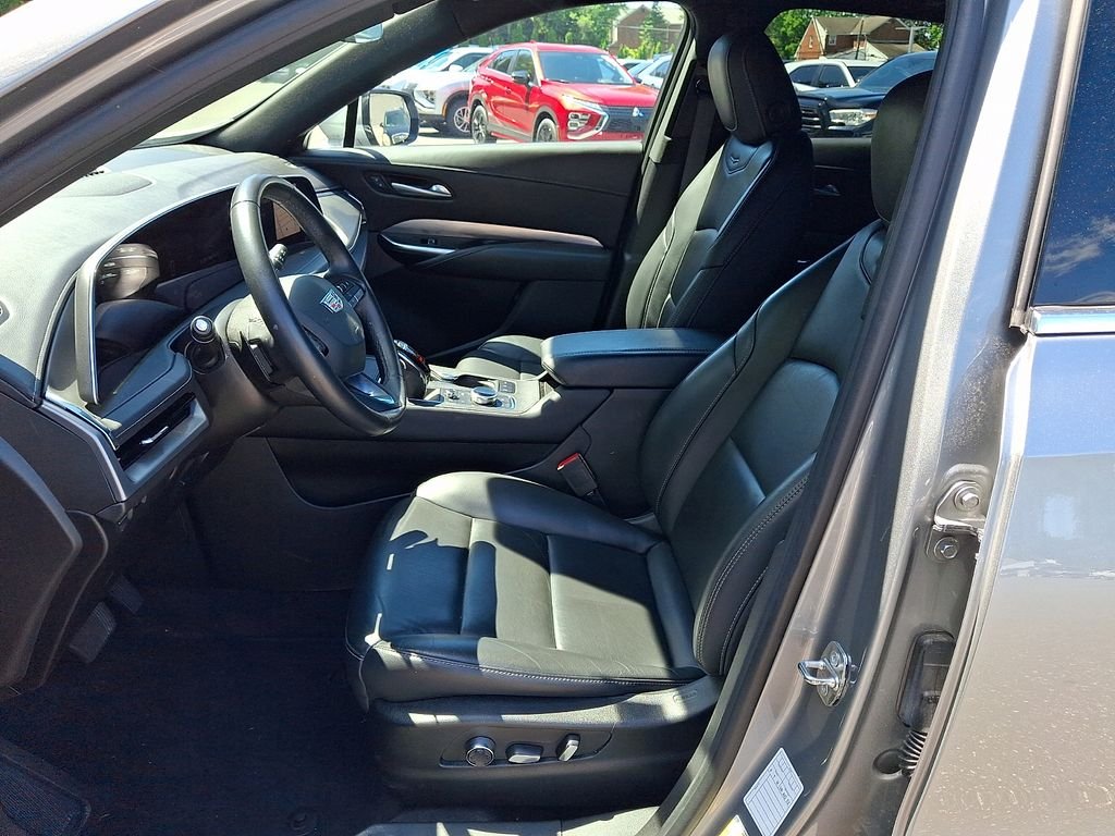Used 2024 Silver Cadillac Premium Luxury image 14