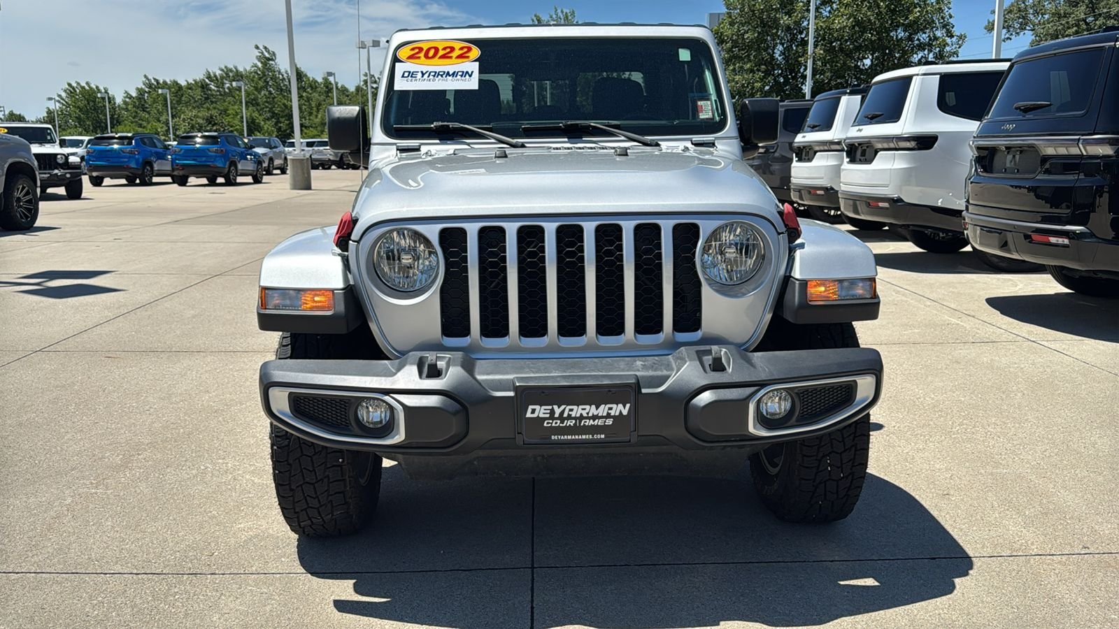 Certified Used 2022 Silver Jeep Sport image 4
