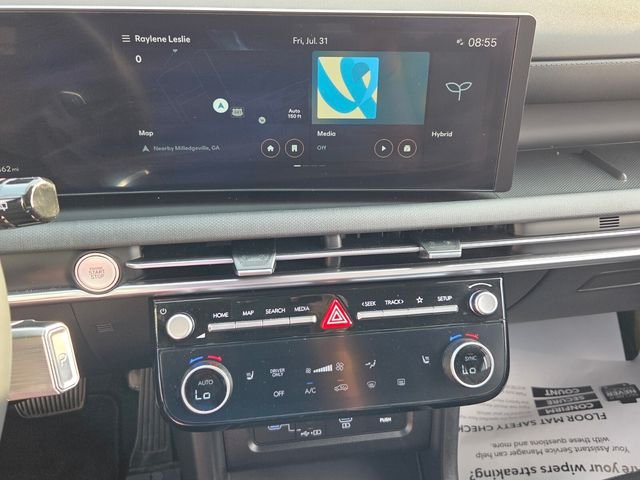 Used 2025 Gray Hyundai SEL Convenience image 17