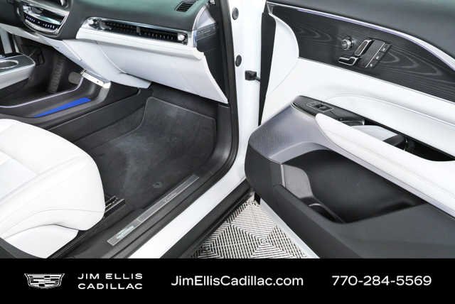 Certified Used 2024 Crystal White Tricoat Cadillac Sport 2 image 24