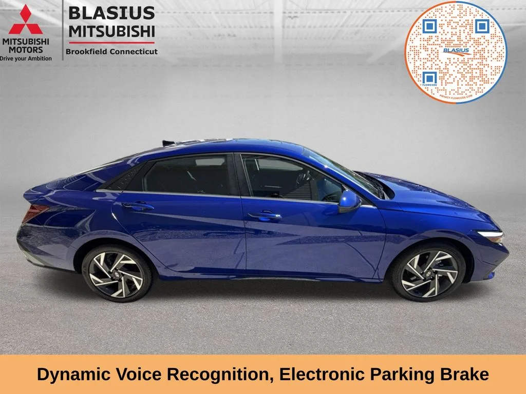 Used 2024 Blue Hyundai SEL image 11