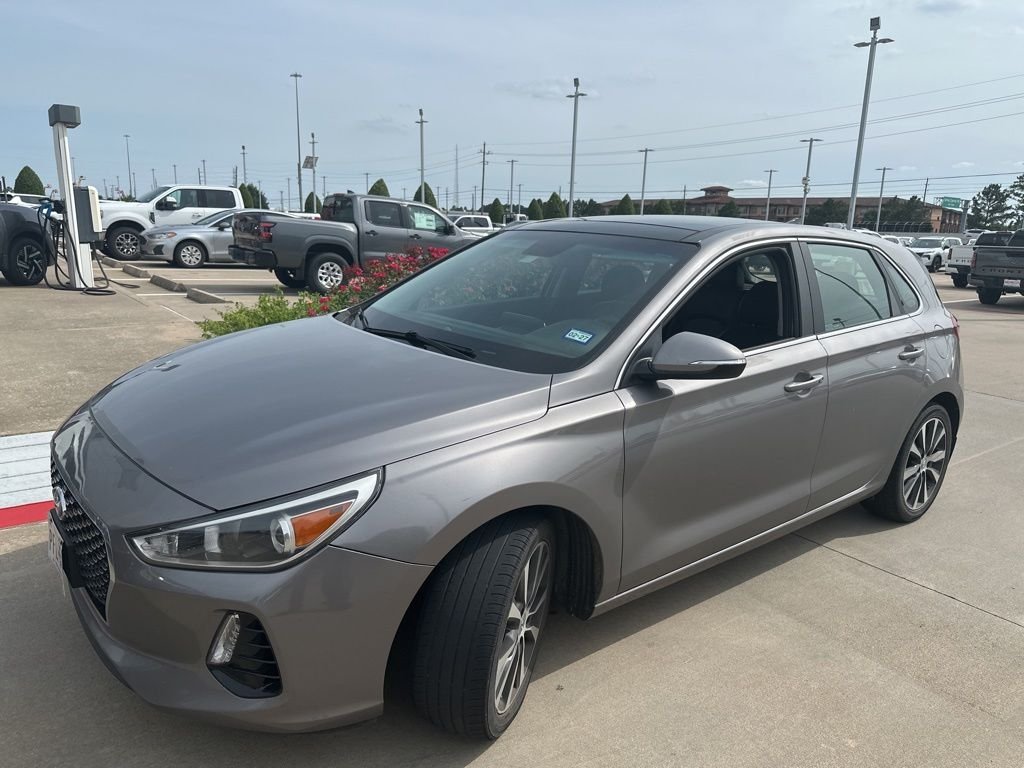 2020 Hyundai Elantra GT GT Auto's photo