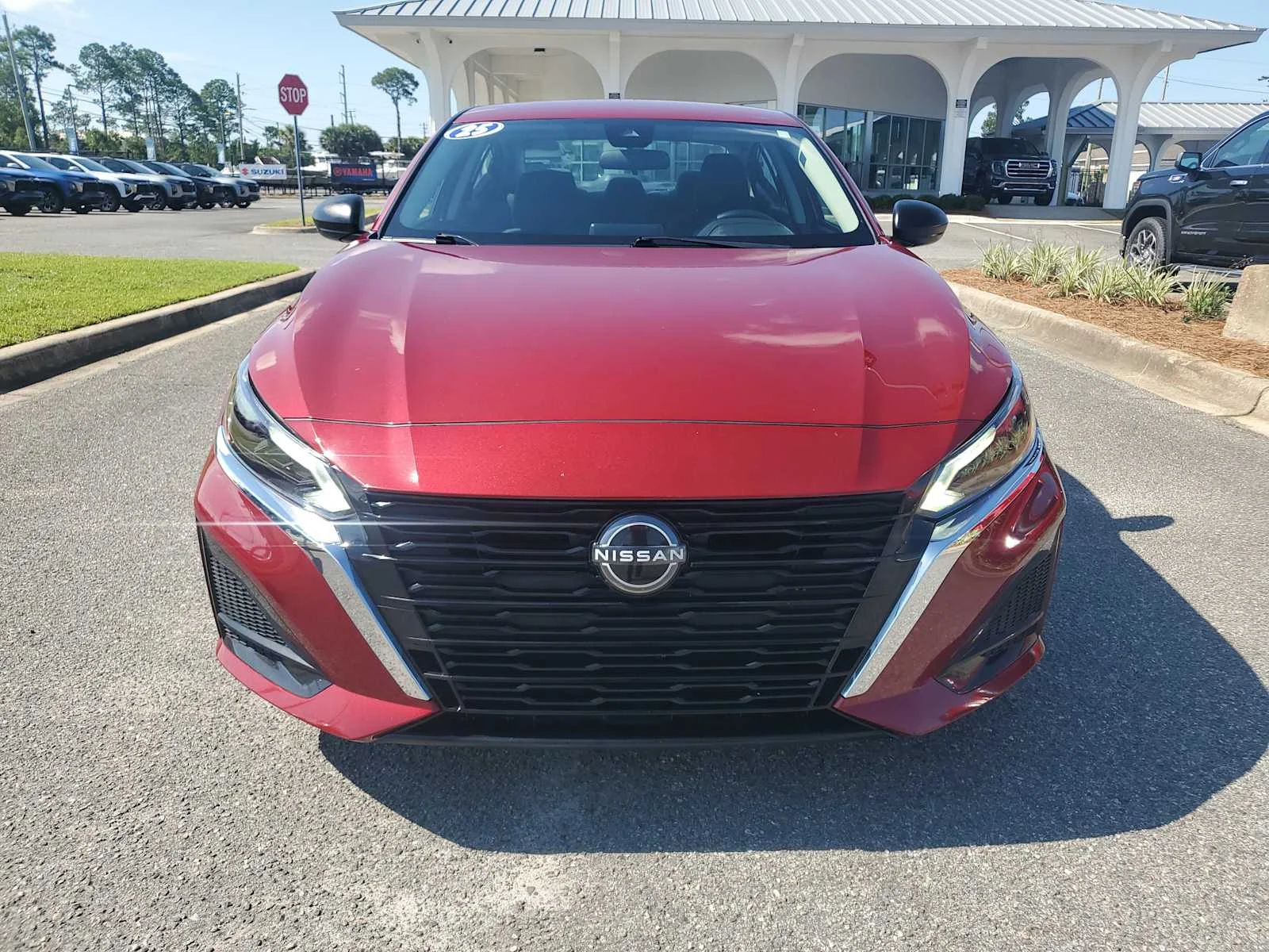 Used 2025 Gray Nissan SV image 9