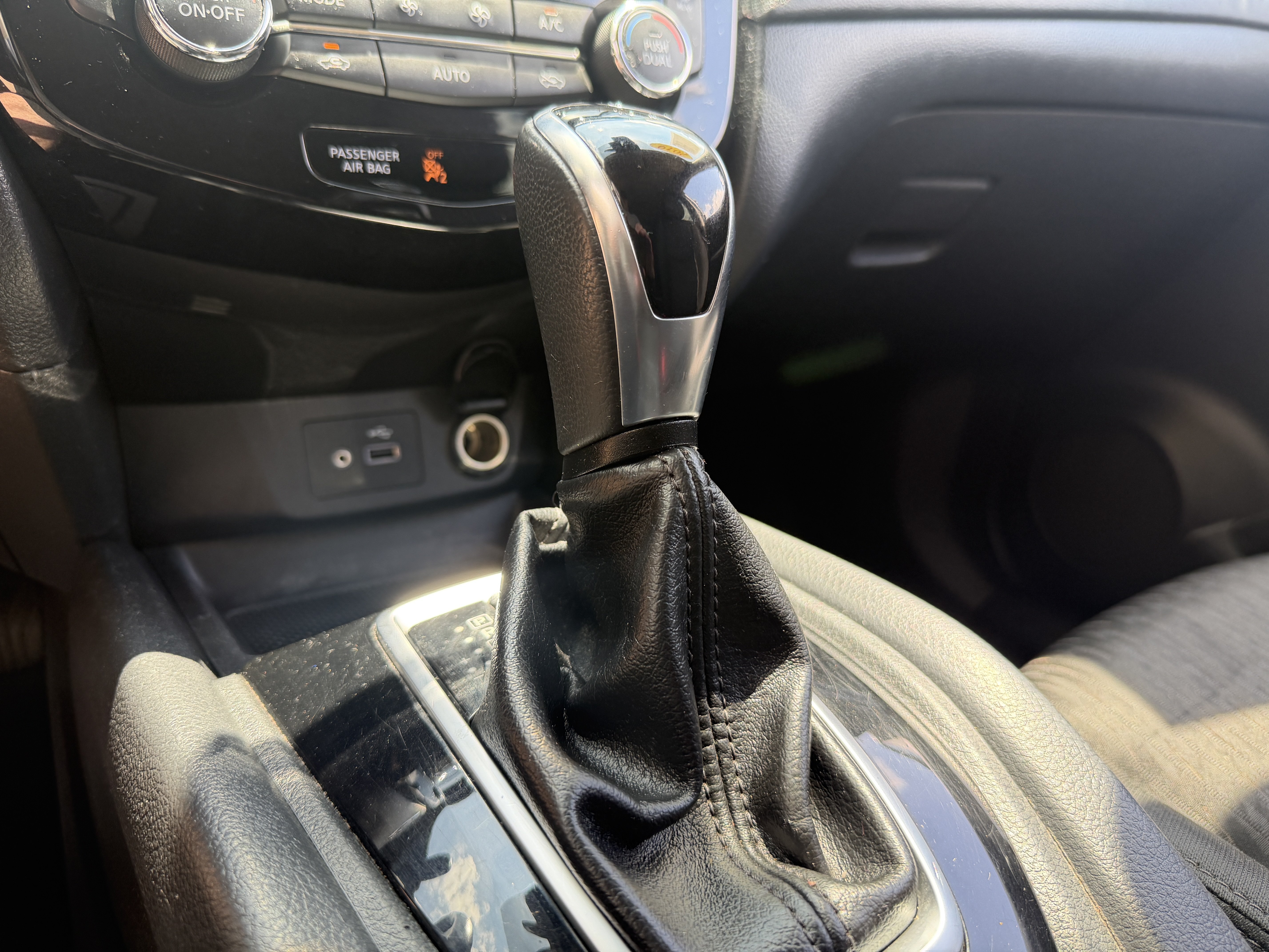 Used 2019 Brilliant Silver Metallic Nissan SV image 40