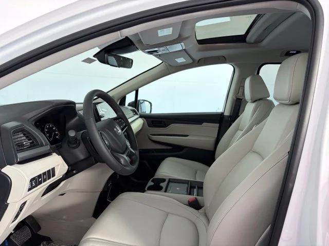 New 2027 Platinum White Pearl Honda EX-L image 11