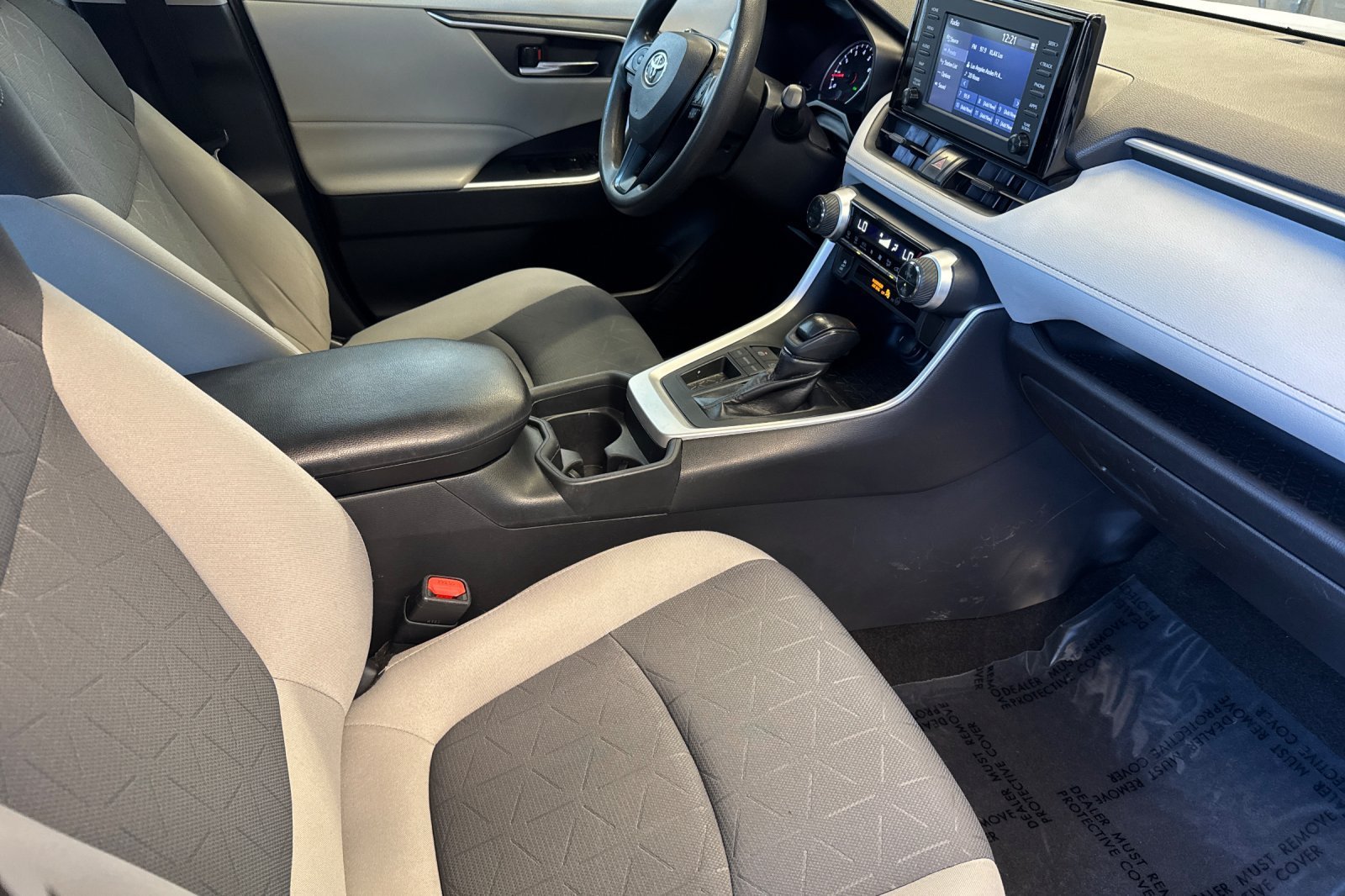 Certified Used 2019 White Toyota XLE image 22