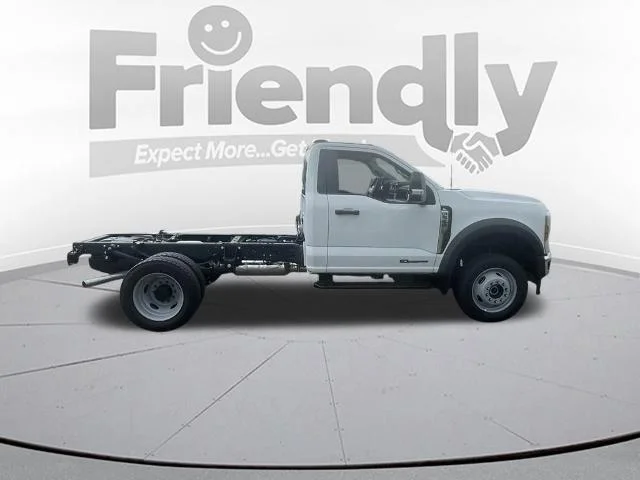 New 2026 Oxford White Ford F-550® XL image 32