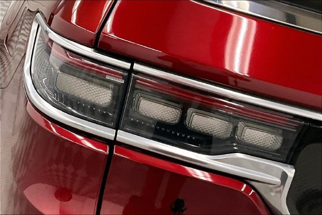 Used 2023 Velvet Red Pearlcoat Jeep Series III image 37