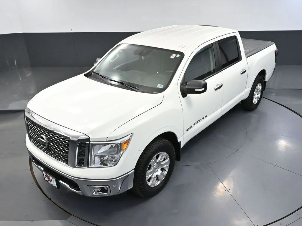 Used 2018 White Nissan SV image 52