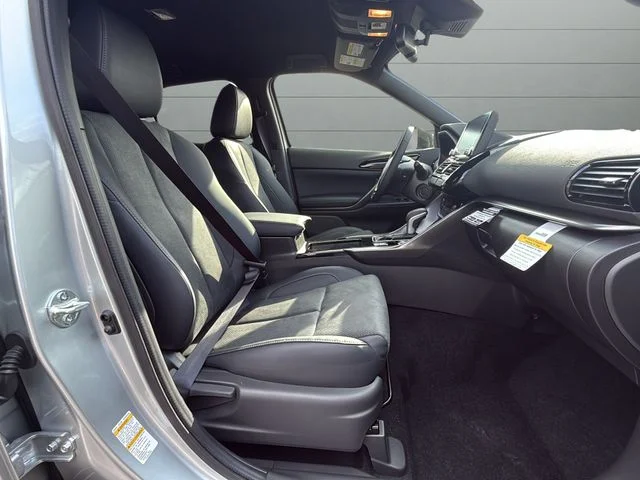 New 2026 Silver Mitsubishi Black Edition image 11