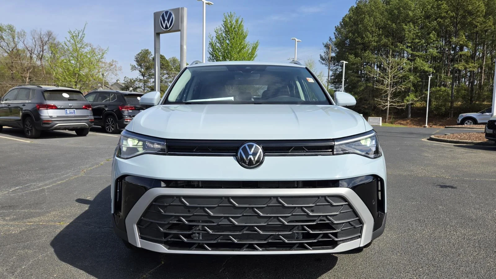 New 2026 Monument Gray Volkswagen SE image 9