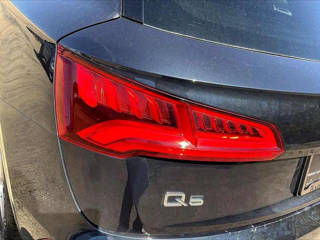 Used 2019 Moonlight Blue Audi 2.0T Premium Plus image 23