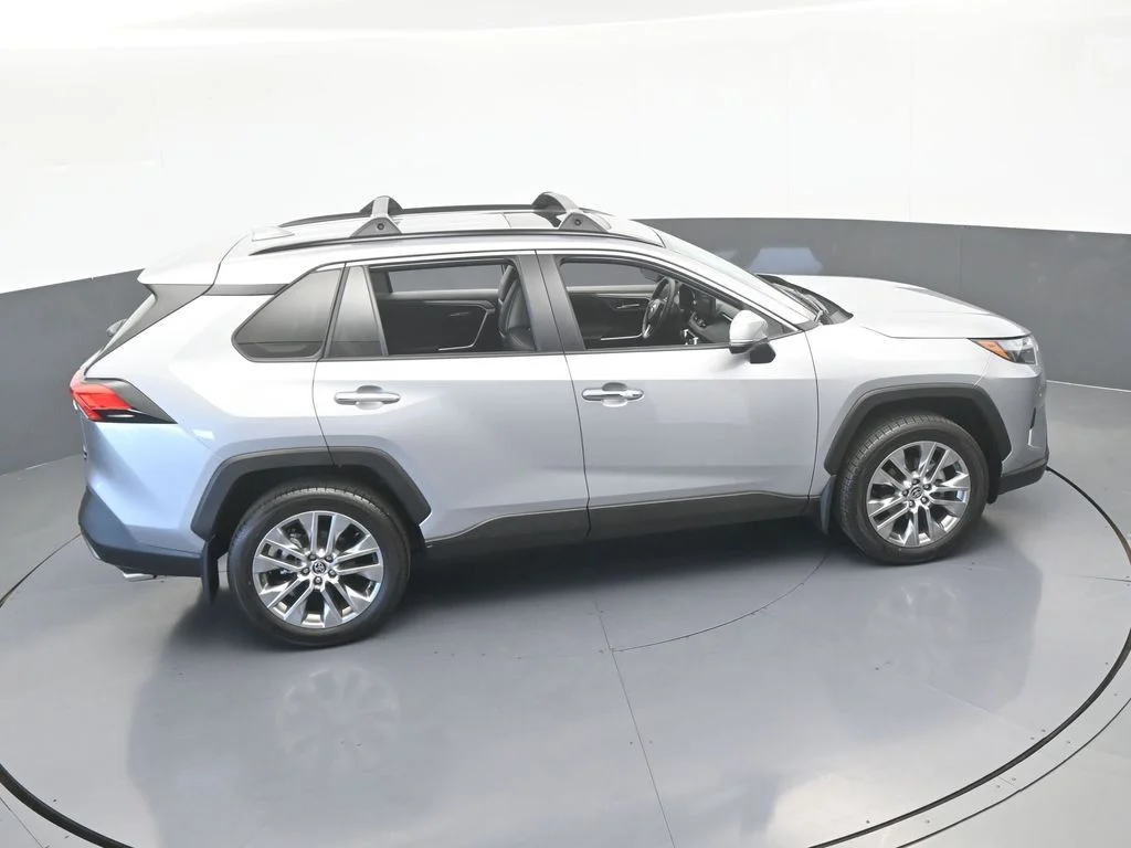 Used 2025 Silver Sky Metallic Toyota Limited image 60