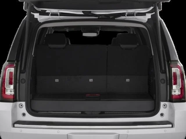 Used 2018 CRIMSON RED TINTCOAT GMC Denali image 9